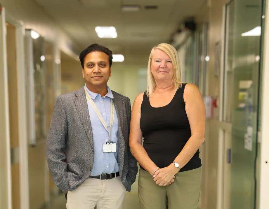 Trauma and Orthopaedic Consultant Mr Rajesh Bawale and paitent Sharon Clare